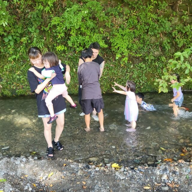 社員とぶどう狩り